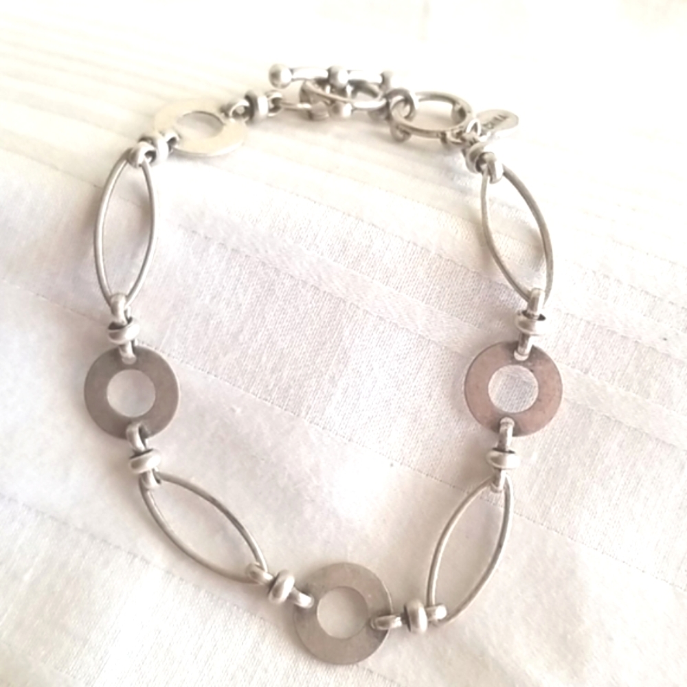 Cookie Lee Silver Oval Round Link Bracelet - Picture 1 of 4